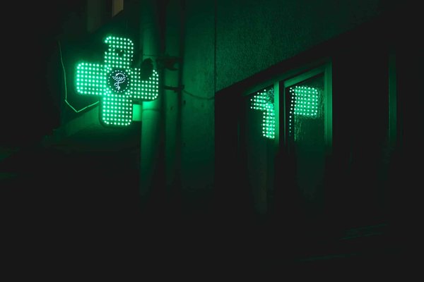 Comment utiliser un protège-plâtre étanche acheté en pharmacie ?